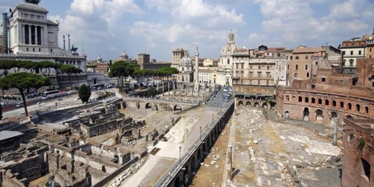 Ignazio Marino - Work has begun on the Basilica Ulpia in the Forum of Trajan